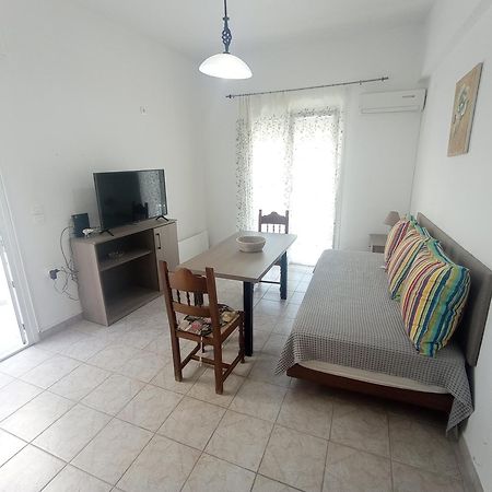 Kostas 2 Apartment Екстериор снимка