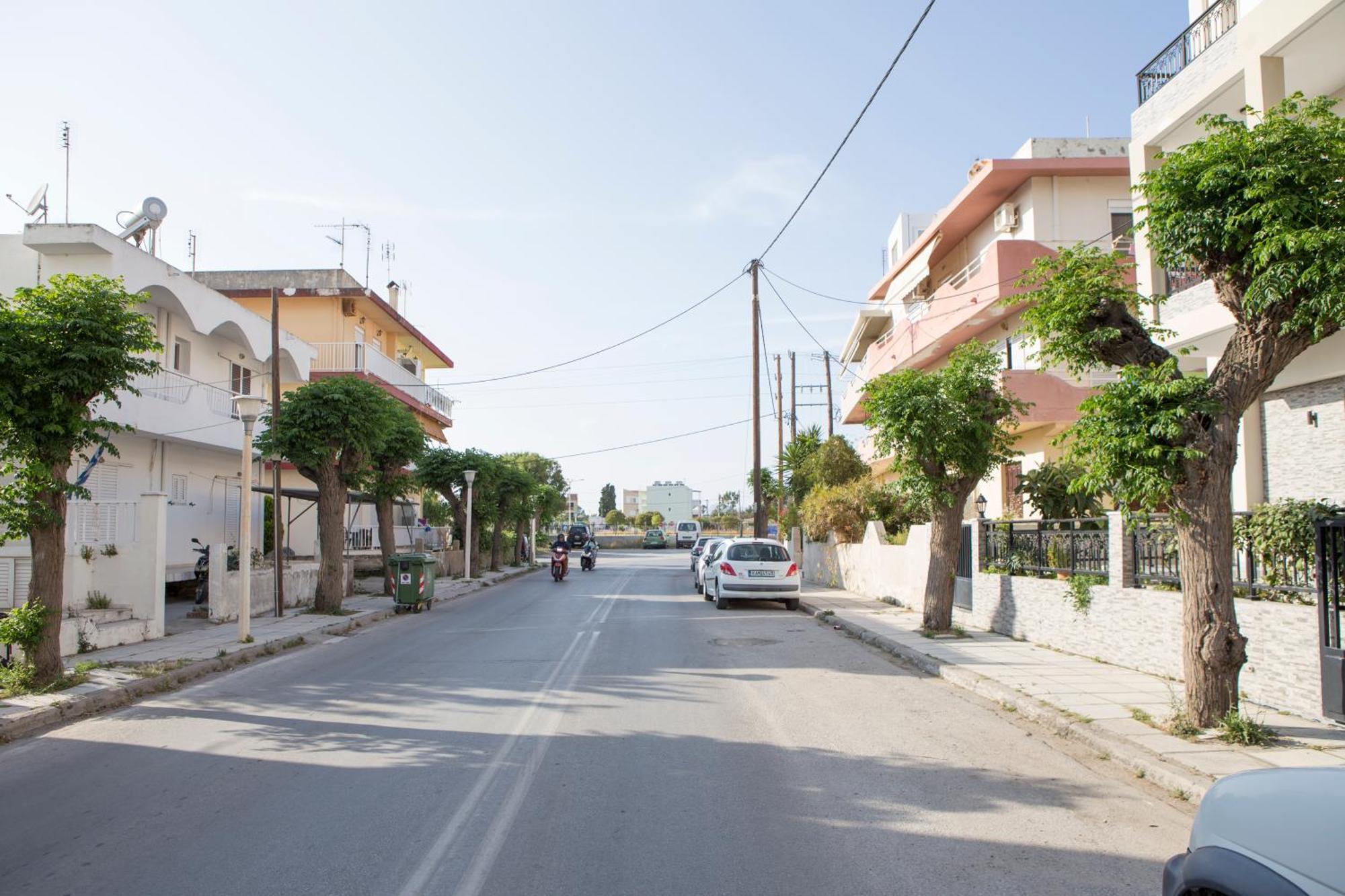Kostas 2 Apartment Екстериор снимка