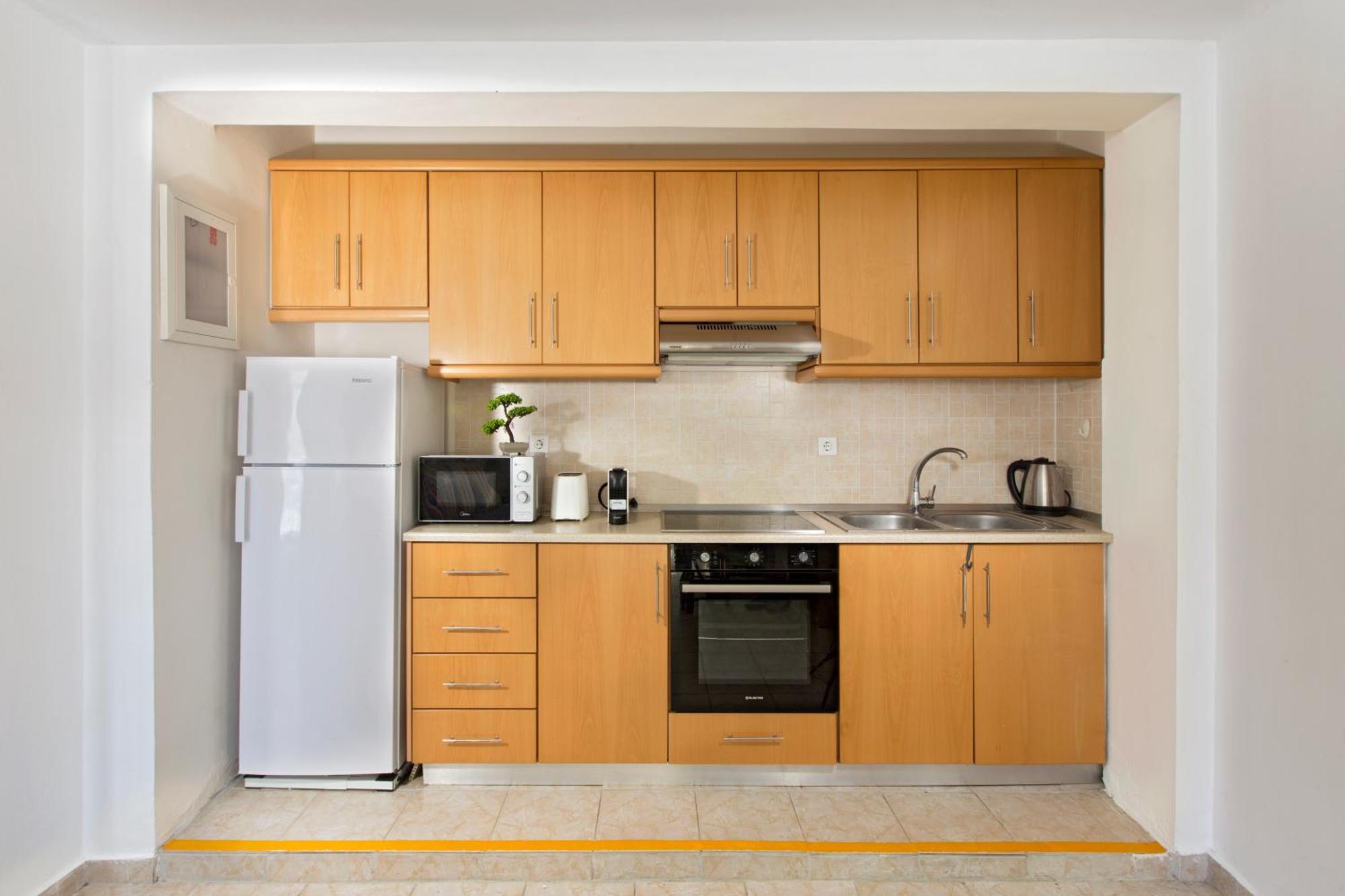 Kostas 2 Apartment Екстериор снимка