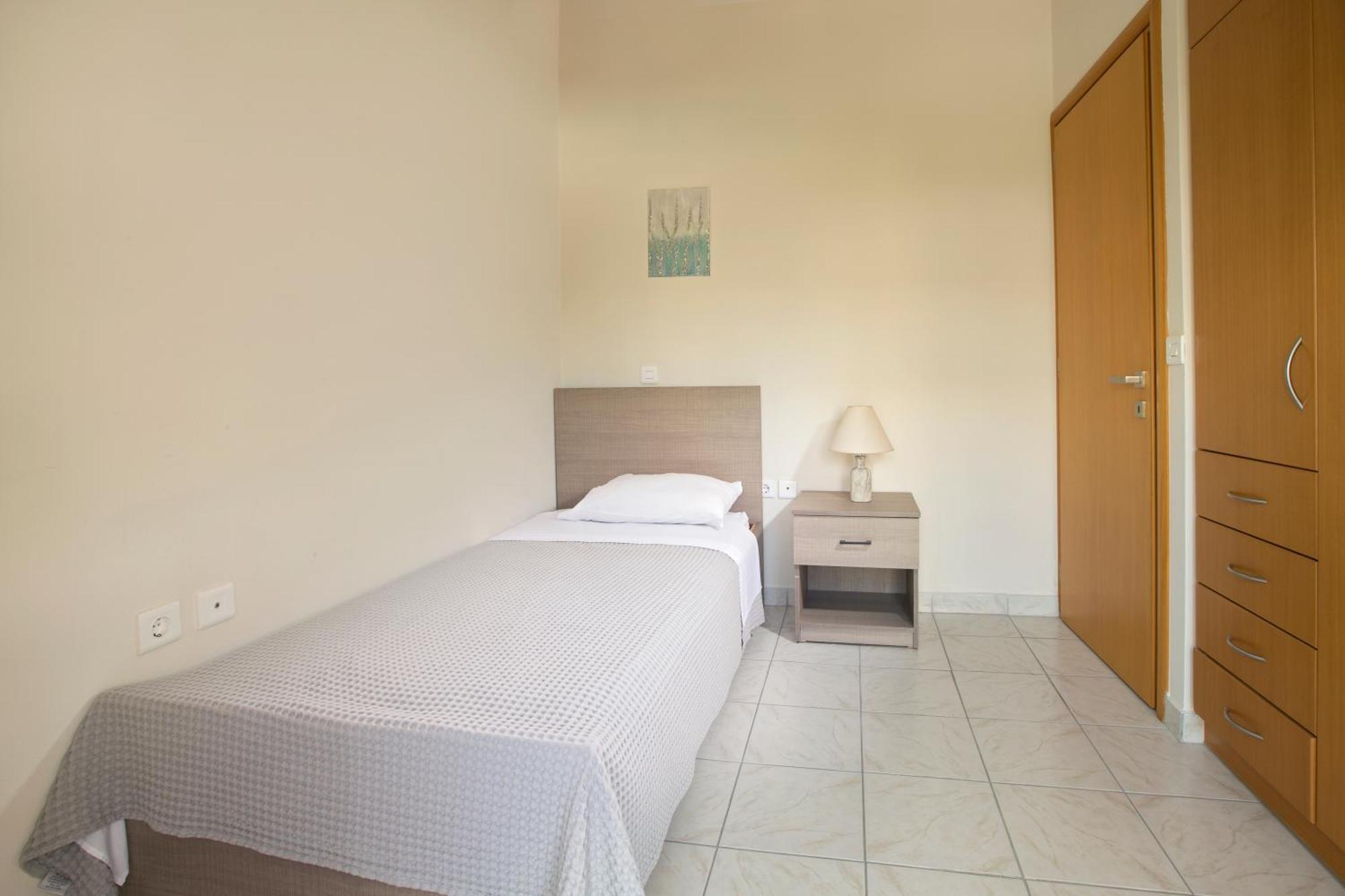 Kostas 2 Apartment Екстериор снимка